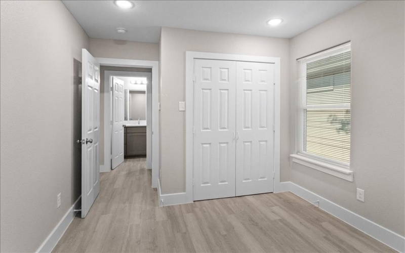 2644-46 Hutchinson Street, Fort Worth, TX 76106, 6 Bedrooms Bedrooms, ,6 BathroomsBathrooms,Residential Multi Family,For Sale,2644-46 Hutchinson Street,0,21221604