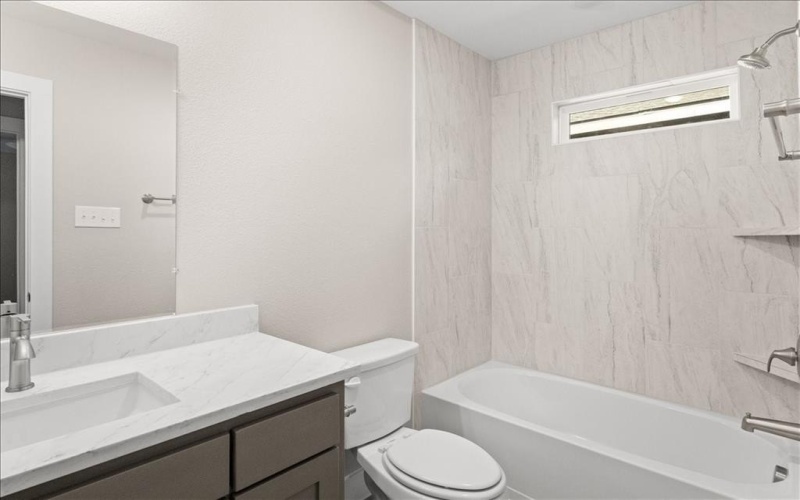 2644-46 Hutchinson Street, Fort Worth, TX 76106, 6 Bedrooms Bedrooms, ,6 BathroomsBathrooms,Residential Multi Family,For Sale,2644-46 Hutchinson Street,0,21221604