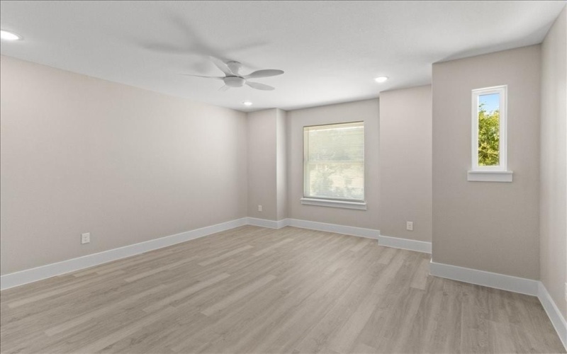 2644-46 Hutchinson Street, Fort Worth, TX 76106, 6 Bedrooms Bedrooms, ,6 BathroomsBathrooms,Residential Multi Family,For Sale,2644-46 Hutchinson Street,0,21221604