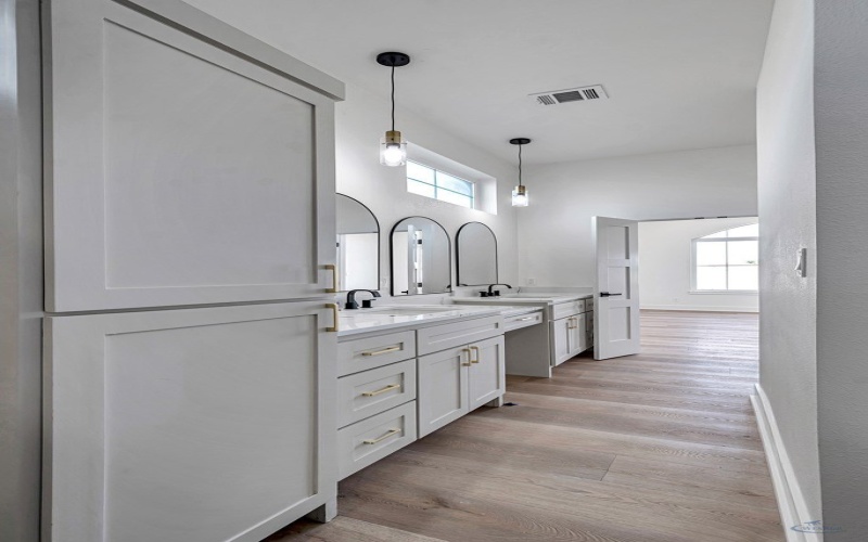 5206 Green Tree Blvd, Midland, TX 79707, 4 Bedrooms Bedrooms, ,2 BathroomsBathrooms,Residential,For Sale,5206 Green Tree Blvd,0,50093887