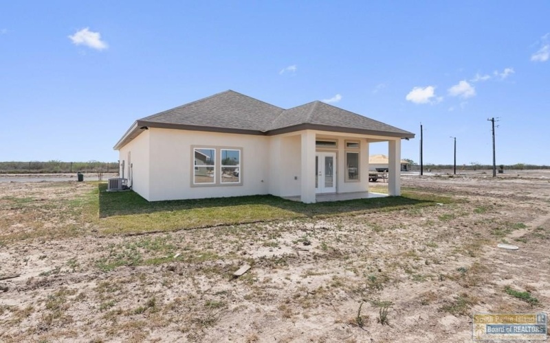 3222 Eliseo Villarreal Ave, Port Isabel, TX 78578, 3 Bedrooms Bedrooms, ,2 BathroomsBathrooms,Residential,For Sale,3222 Eliseo Villarreal Ave,0,106052