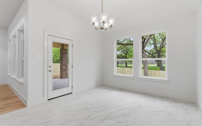 213 E Bullard Street, Weatherford, TX 76086, 4 Bedrooms Bedrooms, ,3 BathroomsBathrooms,Residential,For Sale,213 E Bullard Street,0,21174725