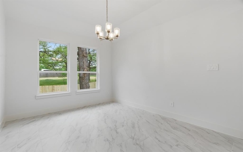 213 E Bullard Street, Weatherford, TX 76086, 4 Bedrooms Bedrooms, ,3 BathroomsBathrooms,Residential,For Sale,213 E Bullard Street,0,21174725