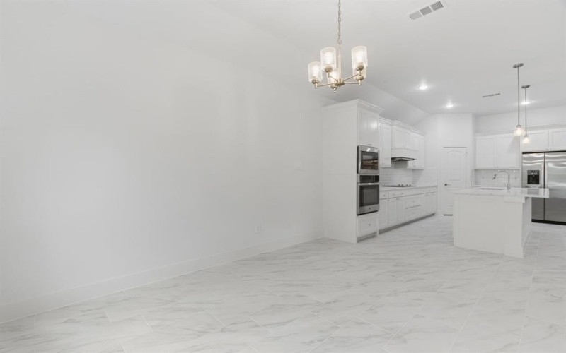 213 E Bullard Street, Weatherford, TX 76086, 4 Bedrooms Bedrooms, ,3 BathroomsBathrooms,Residential,For Sale,213 E Bullard Street,0,21174725