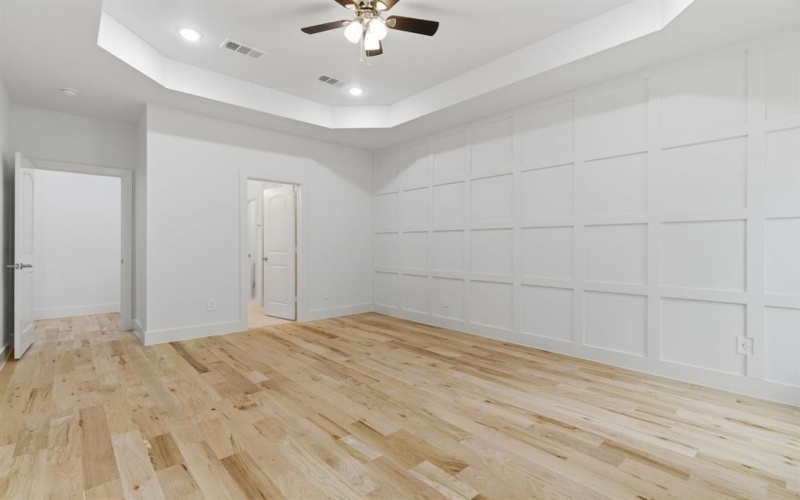 213 E Bullard Street, Weatherford, TX 76086, 4 Bedrooms Bedrooms, ,3 BathroomsBathrooms,Residential,For Sale,213 E Bullard Street,0,21174725