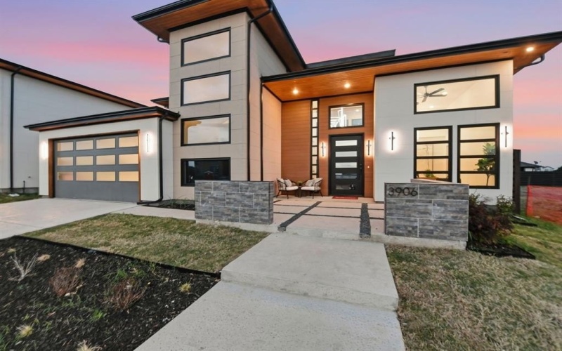 3906 Longhorn Road, Melissa, TX 75454, 4 Bedrooms Bedrooms, ,5 BathroomsBathrooms,Residential,For Sale,3906 Longhorn Road,0,21222087