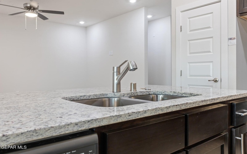 11852 Barrenkale Place, El Paso, TX 79934, 4 Bedrooms Bedrooms, ,2 BathroomsBathrooms,Residential,For Sale,11852 Barrenkale Place,0,941138