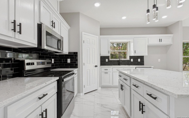 237 Avenue D, Poteet, TX 78065, 3 Bedrooms Bedrooms, ,2 BathroomsBathrooms,Residential,For Sale,237 Avenue D,0,1953029