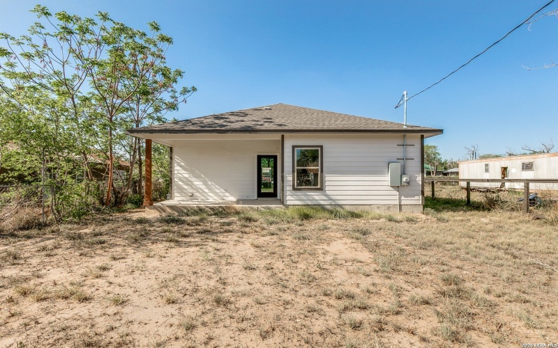 237 Avenue D, Poteet, TX 78065, 3 Bedrooms Bedrooms, ,2 BathroomsBathrooms,Residential,For Sale,237 Avenue D,0,1953029