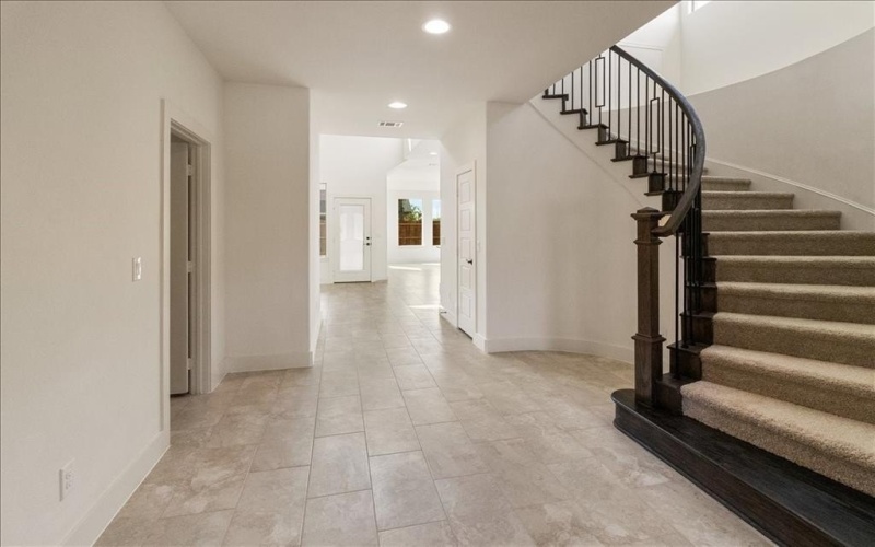 929 Ryed Lane, Fort Worth, TX 76120, 4 Bedrooms Bedrooms, ,3 BathroomsBathrooms,Residential,For Sale,929 Ryed Lane,0,21222379