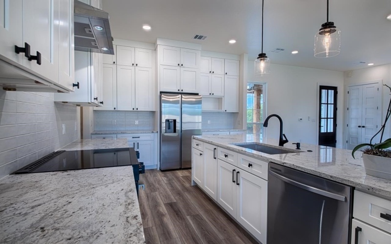 106 W Briar Drive, Granite Shoals, TX 78654, 3 Bedrooms Bedrooms, ,2 BathroomsBathrooms,Residential,For Sale,106 W Briar Drive,0,177266