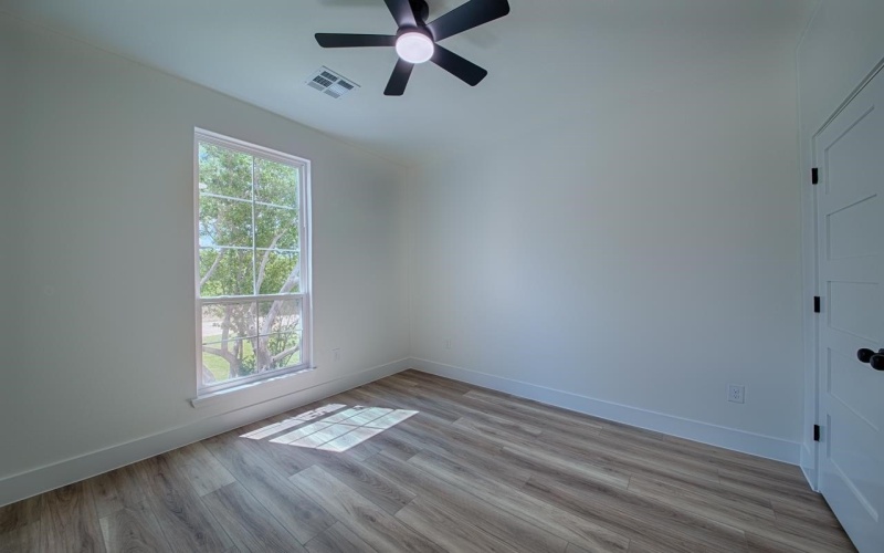 106 W Briar Drive, Granite Shoals, TX 78654, 3 Bedrooms Bedrooms, ,2 BathroomsBathrooms,Residential,For Sale,106 W Briar Drive,0,177266