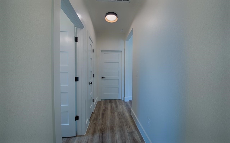 106 W Briar Drive, Granite Shoals, TX 78654, 3 Bedrooms Bedrooms, ,2 BathroomsBathrooms,Residential,For Sale,106 W Briar Drive,0,177266