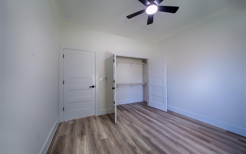 106 W Briar Drive, Granite Shoals, TX 78654, 3 Bedrooms Bedrooms, ,2 BathroomsBathrooms,Residential,For Sale,106 W Briar Drive,0,177266