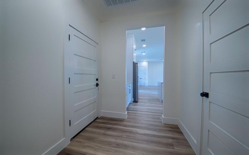 106 W Briar Drive, Granite Shoals, TX 78654, 3 Bedrooms Bedrooms, ,2 BathroomsBathrooms,Residential,For Sale,106 W Briar Drive,0,177266