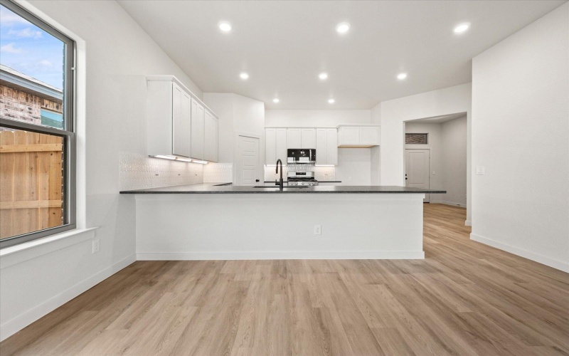 7012 16th Street, Lubbock, TX 79416, 3 Bedrooms Bedrooms, ,2 BathroomsBathrooms,Residential,For Sale,7012 16th Street,0,202604020