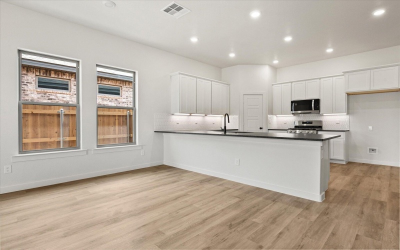 7012 16th Street, Lubbock, TX 79416, 3 Bedrooms Bedrooms, ,2 BathroomsBathrooms,Residential,For Sale,7012 16th Street,0,202604020