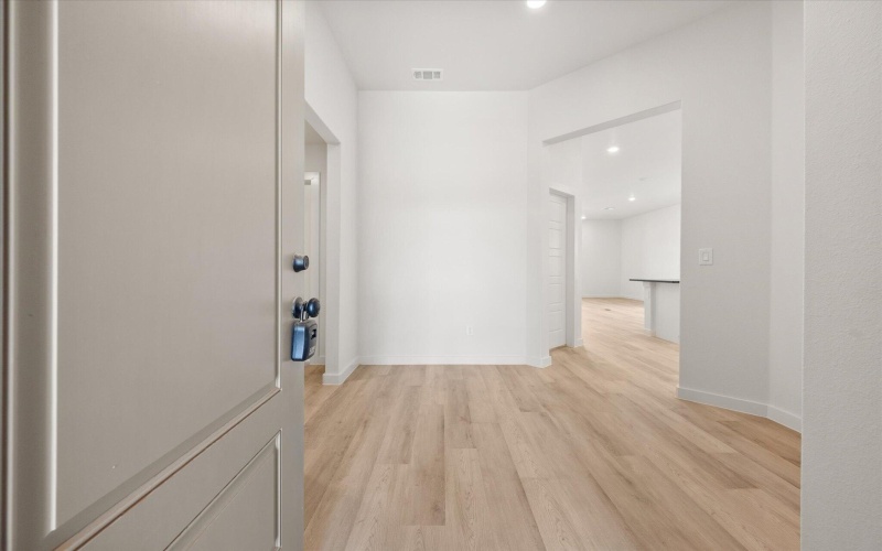 7012 16th Street, Lubbock, TX 79416, 3 Bedrooms Bedrooms, ,2 BathroomsBathrooms,Residential,For Sale,7012 16th Street,0,202604020