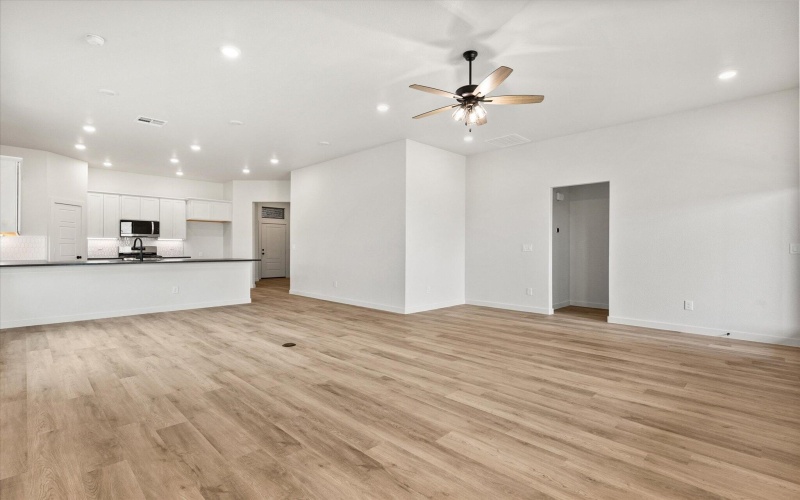 7012 16th Street, Lubbock, TX 79416, 3 Bedrooms Bedrooms, ,2 BathroomsBathrooms,Residential,For Sale,7012 16th Street,0,202604020