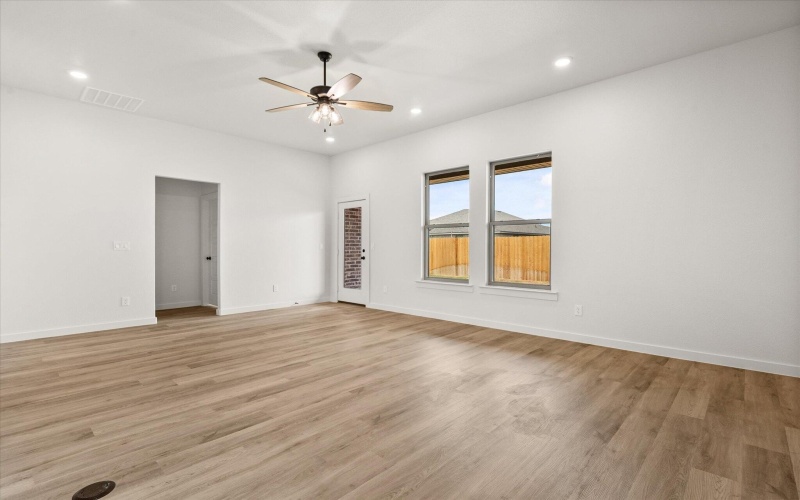 7012 16th Street, Lubbock, TX 79416, 3 Bedrooms Bedrooms, ,2 BathroomsBathrooms,Residential,For Sale,7012 16th Street,0,202604020