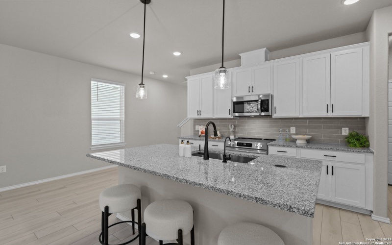 285 W Quill Dr Building 8, San Antonio, TX 78228, 3 Bedrooms Bedrooms, ,2 BathroomsBathrooms,Residential,For Sale,285 W Quill Dr Building 8,0,1884874