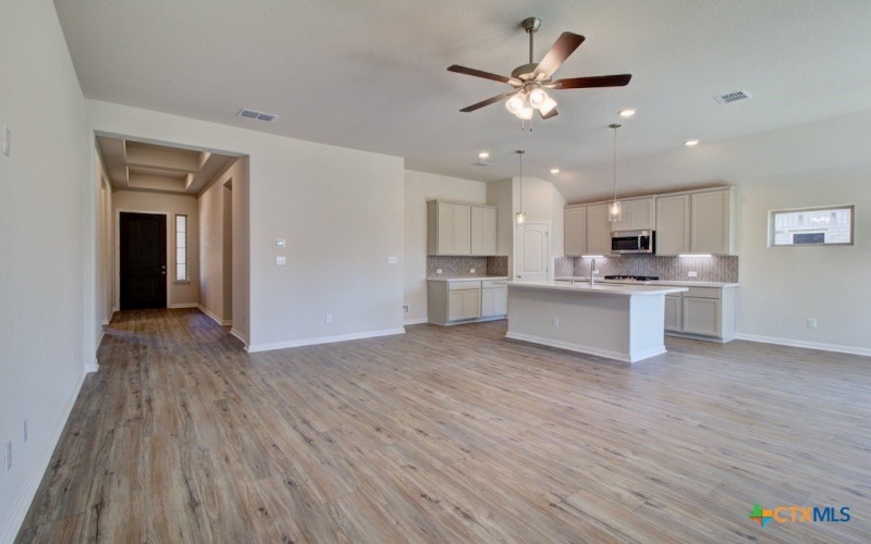 747 Navarro Street, New Braunfels, TX 78132, 4 Bedrooms Bedrooms, ,3 BathroomsBathrooms,Residential,For Sale,747 Navarro Street,0,608889