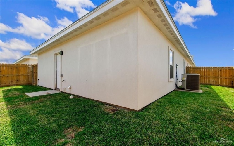 3098 Briggs Road unit: 2, Weslaco, TX 78596, 3 Bedrooms Bedrooms, ,2 BathroomsBathrooms,Residential,For Sale,3098 Briggs Road unit: 2,0,500510