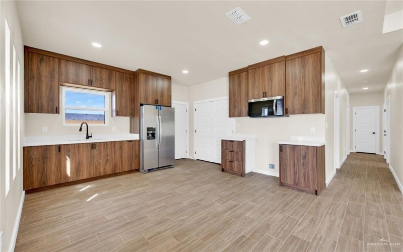 3098 Briggs Road unit: 1, Weslaco, TX 78596, 3 Bedrooms Bedrooms, ,2 BathroomsBathrooms,Residential,For Sale,3098 Briggs Road unit: 1,0,500513