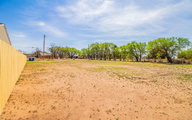 1030 S 16th Street, Slaton, TX 79364, 3 Bedrooms Bedrooms, ,2 BathroomsBathrooms,Residential,For Sale,1030 S 16th Street,0,202604104