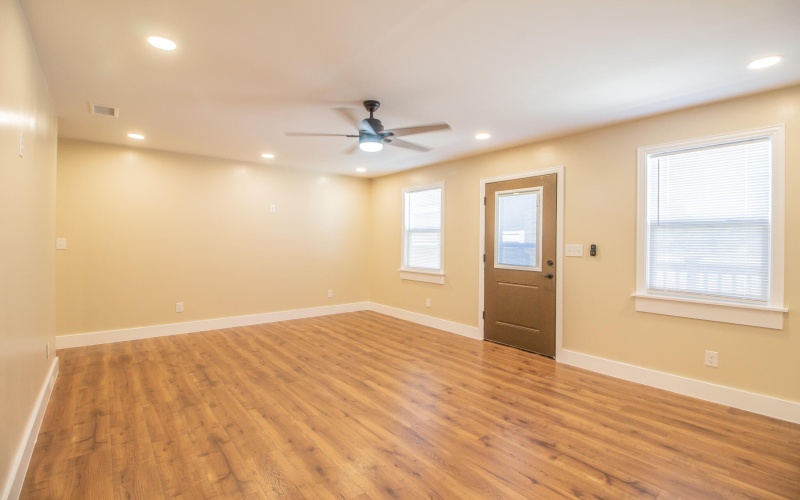 1030 S 16th Street, Slaton, TX 79364, 3 Bedrooms Bedrooms, ,2 BathroomsBathrooms,Residential,For Sale,1030 S 16th Street,0,202604104