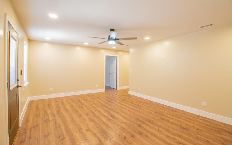 1030 S 16th Street, Slaton, TX 79364, 3 Bedrooms Bedrooms, ,2 BathroomsBathrooms,Residential,For Sale,1030 S 16th Street,0,202604104