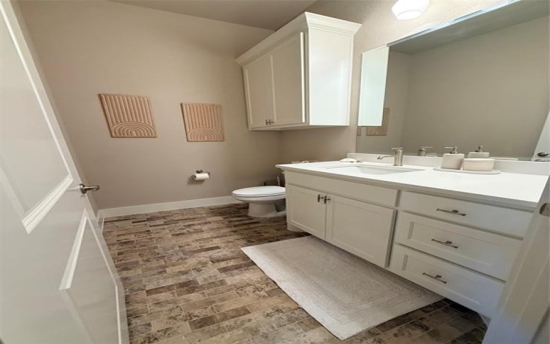 8044 Thomas Crossing, North Richland Hills, TX 76180, 3 Bedrooms Bedrooms, ,2 BathroomsBathrooms,Residential,For Sale,8044 Thomas Crossing,0,21174295