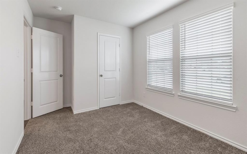 901 Barton Drive, Ennis, TX 75119, 4 Bedrooms Bedrooms, ,2 BathroomsBathrooms,Residential,For Sale,901 Barton Drive,0,21220941