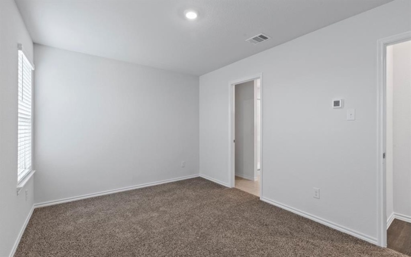 901 Barton Drive, Ennis, TX 75119, 4 Bedrooms Bedrooms, ,2 BathroomsBathrooms,Residential,For Sale,901 Barton Drive,0,21220941