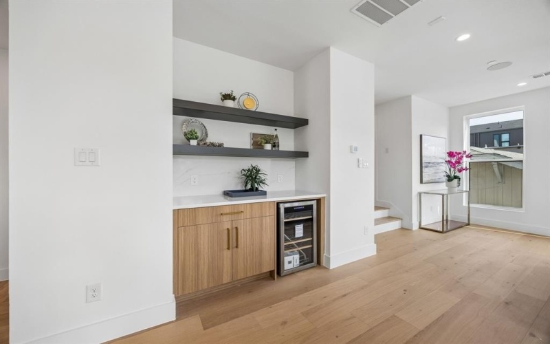 4719 Manett Street, Dallas, TX 75204, 10 Bedrooms Bedrooms, ,8 BathroomsBathrooms,Residential Multi Family,For Sale,4719 Manett Street,0,21221376