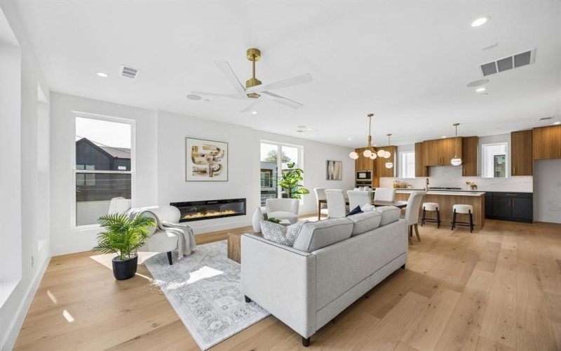 4719 Manett Street, Dallas, TX 75204, 10 Bedrooms Bedrooms, ,8 BathroomsBathrooms,Residential Multi Family,For Sale,4719 Manett Street,0,21221376