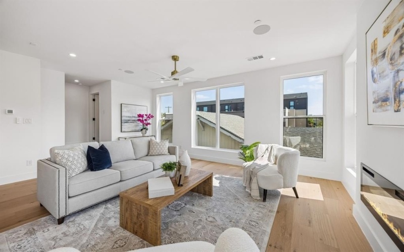 4719 Manett Street, Dallas, TX 75204, 10 Bedrooms Bedrooms, ,8 BathroomsBathrooms,Residential Multi Family,For Sale,4719 Manett Street,0,21221376