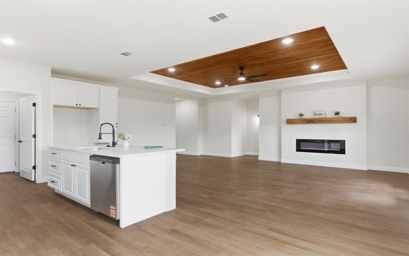 2211 Woodcrest Trail, Granbury, TX 76048, 3 Habitaciones Habitaciones , ,2 BañosBaños,Residential,En Venta,2211 Woodcrest Trail,0,21221775