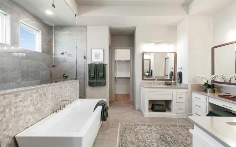 349 Bristol Valley Court, Heath, TX 75032, 4 Bedrooms Bedrooms, ,5 BathroomsBathrooms,Residential,For Sale,349 Bristol Valley Court,0,21221979