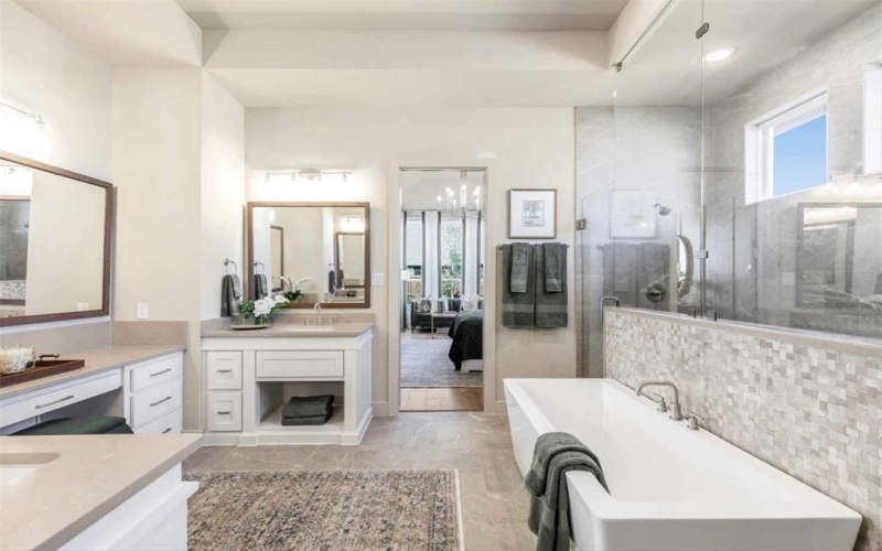 349 Bristol Valley Court, Heath, TX 75032, 4 Bedrooms Bedrooms, ,5 BathroomsBathrooms,Residential,For Sale,349 Bristol Valley Court,0,21221979