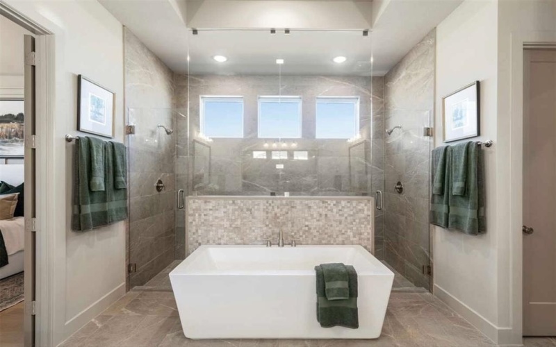 349 Bristol Valley Court, Heath, TX 75032, 4 Bedrooms Bedrooms, ,5 BathroomsBathrooms,Residential,For Sale,349 Bristol Valley Court,0,21221979