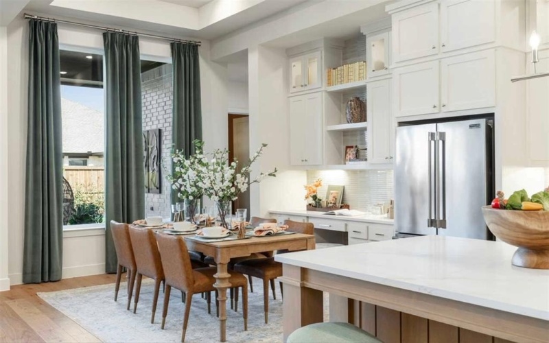 349 Bristol Valley Court, Heath, TX 75032, 4 Bedrooms Bedrooms, ,5 BathroomsBathrooms,Residential,For Sale,349 Bristol Valley Court,0,21221979