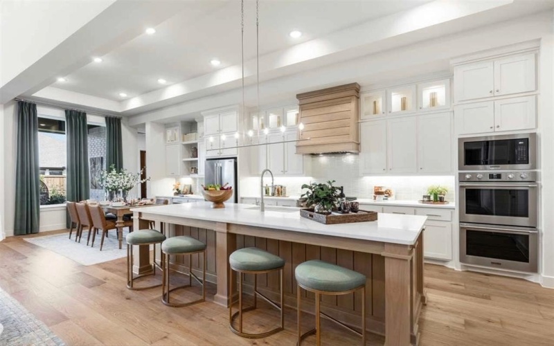 349 Bristol Valley Court, Heath, TX 75032, 4 Bedrooms Bedrooms, ,5 BathroomsBathrooms,Residential,For Sale,349 Bristol Valley Court,0,21221979