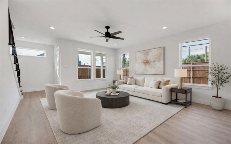 2326-2330 Fairfax, Irving, TX 75060, ,Residential Multi Family,En Venta,2326-2330 Fairfax,0,21222381