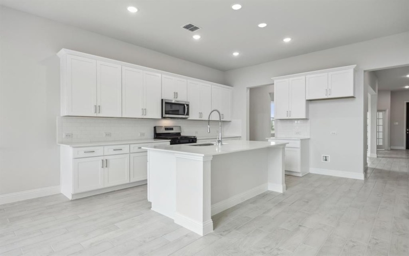 1607 Vista Grande Drive, Forney, TX 75126, 4 Bedrooms Bedrooms, ,5 BathroomsBathrooms,Residential,For Sale,1607 Vista Grande Drive,0,21222670