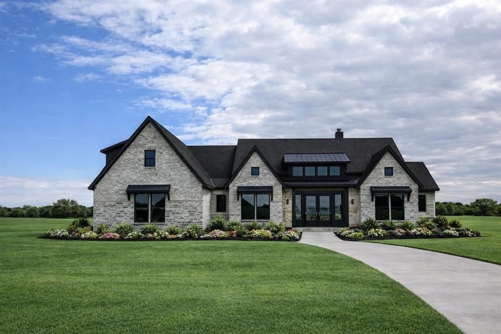 1084 Woodland Road, Weatherford, TX 76088, 4 Bedrooms Bedrooms, ,3 BathroomsBathrooms,Residential,For Sale,1084 Woodland Road,0,21222710