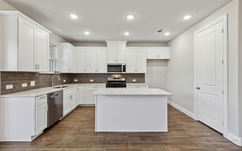 824 Heart Reef Road, Plano, TX 75075, 3 Bedrooms Bedrooms, ,2 BathroomsBathrooms,Residential,For Sale,824 Heart Reef Road,0,21222815