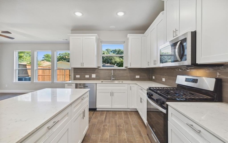 824 Heart Reef Road, Plano, TX 75075, 3 Bedrooms Bedrooms, ,2 BathroomsBathrooms,Residential,For Sale,824 Heart Reef Road,0,21222815