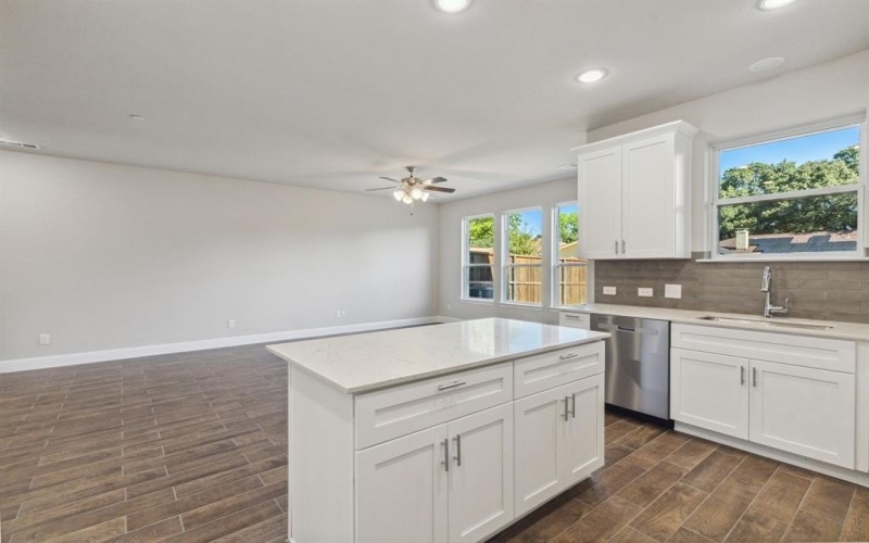 824 Heart Reef Road, Plano, TX 75075, 3 Bedrooms Bedrooms, ,2 BathroomsBathrooms,Residential,For Sale,824 Heart Reef Road,0,21222815