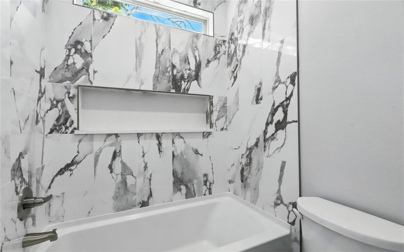 810 Euclid Street, Cleburne, TX 76033, 4 Bedrooms Bedrooms, ,3 BathroomsBathrooms,Residential,For Sale,810 Euclid Street,0,21222844